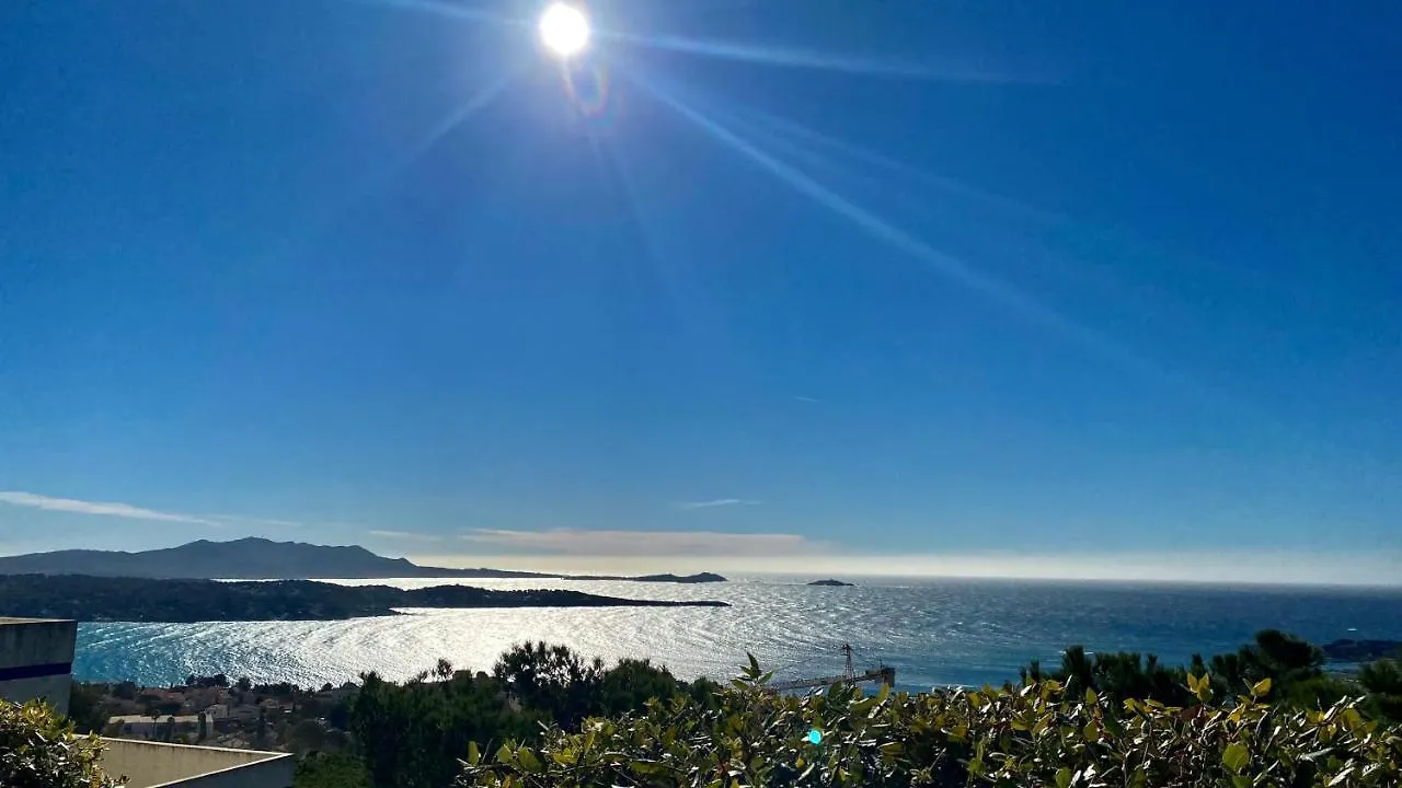 Superbe Appartement Vue Mer Et Piscine Bandol 0*,