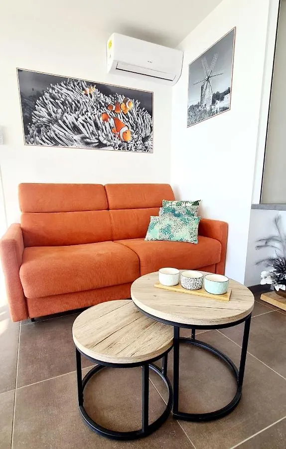 Superbe Appartement Vue Mer Et Piscine Bandol 0*,  France